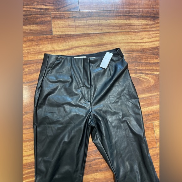 NWT Abercrombie and Fitch Womens Faux‎ Leather Pants 31 - Picture 2 of 7